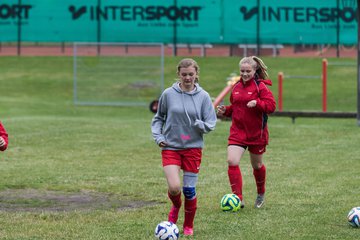 Bild 6 - wCJ SV Steinhorst/Labenz - VfL Oldesloe : Ergebnis: 18:0